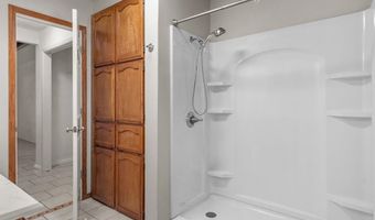 1402 King St, Weatherford, TX 76086
