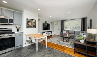 12 W Eden Ct, Ann Arbor, MI 48108