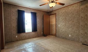 4005 19th St NE, Bismarck, ND 58503