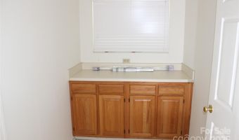 4 Gatehouse Ct, Asheville, NC 28803