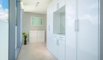 1118 Ala Moana Blvd 2806, Honolulu, HI 96814