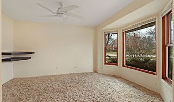 2060 N Charter Point Dr, Arlington Heights, IL 60004