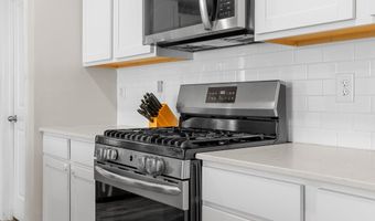 1410 Penrith Ct, Boiling Springs, SC 29316