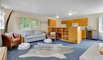1607 W 14th Ave, Anchorage, AK 99501