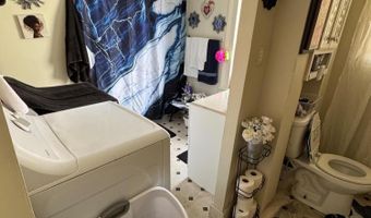 18 John St, Amsterdam, NY 12010