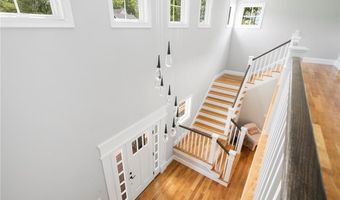 105 Princess Pine Dr, East Greenwich, RI 02818