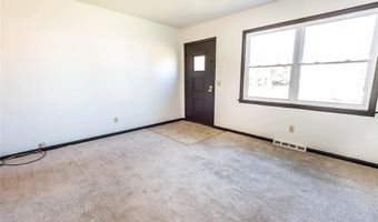 111 Sunshine Dr, Amherst, NY 14222