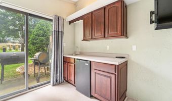 1231 W NICOLET Cir, Appleton, WI 54914