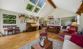 2361 Buttermilk Ln, Arcata, CA 95521