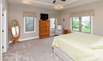 312 NE Pinehurst Cir, Ankeny, IA 50021