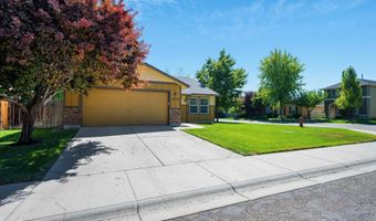5692 S Moon Land Ave, Boise, ID 83709