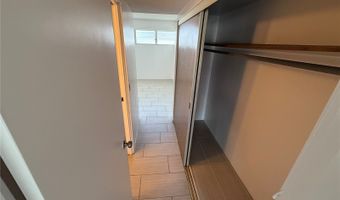 439 Keoniana St 504, Honolulu, HI 96815
