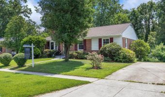 10525 EDGEMONT Dr, Adelphi, MD 20783