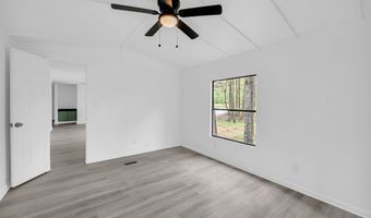 1144 Wolfskin Rd, Arnoldsville, GA 30619