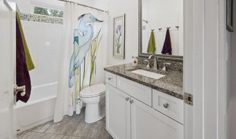 3709 NW 67th Ter, Bell, FL 32619