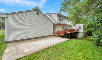 24 Iron Gate Ln, Cromwell, CT 06416