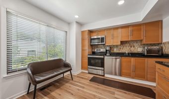 10707 MUIRFIELD Dr, Potomac, MD 20854