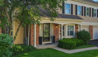 1934 N Charter Point Dr, Arlington Heights, IL 60004