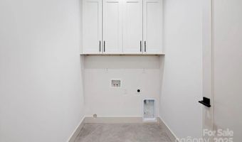 325 Avery Trail Dr 34, Arden, NC 28704