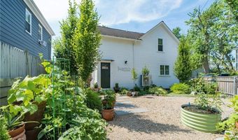 129 Cedar Ave, East Providence, RI 02915