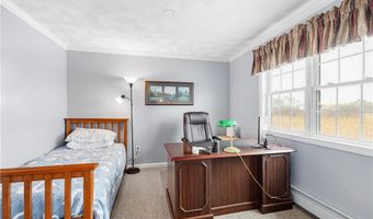 16 Elm Ave, Narragansett, RI 02882
