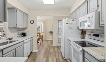 18530 DRAYTON HALL Rd 4, Lewes, DE 19958