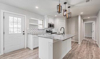 704 N Ray St, Alvarado, TX 76009