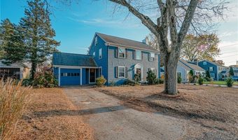 21 Holbrook Ave, East Providence, RI 02916