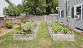 15 Terrace Dr, Bristol, RI 02809