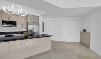 3131 NE 188th St 2-1005, Aventura, FL 33180