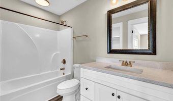 616 Whispering Pines Dr, Macon, GA 31211