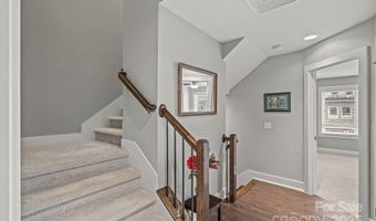 1910 Seegars Pl, Charlotte, NC 28204