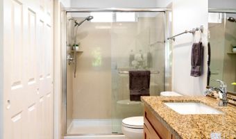 606 Santa Ana Cir, Santa Rosa, CA 95404