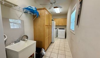 827 Plantation Dr, Adel, GA 31620
