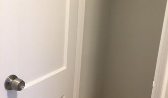 1722 N QUINN St 203, Arlington, VA 22209