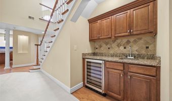 402 Providence Ct, Adams Twp., PA 16059