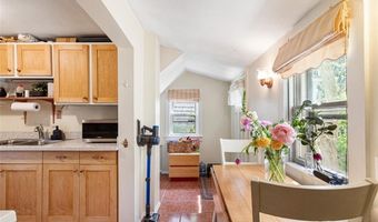 74 Third St, Newport, RI 02840