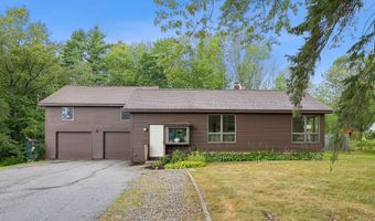 44 Winn Rd, Falmouth, ME 04105