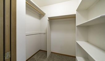 833 Cobblestone Ct, Ashland, OR 97520