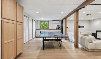 3 Larissa Ct, Airmont, NY 10952