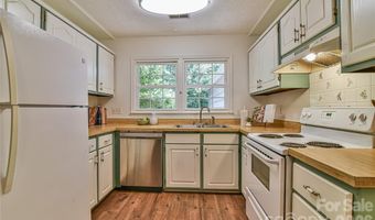 115 Wicklow Dr, Asheville, NC 28806