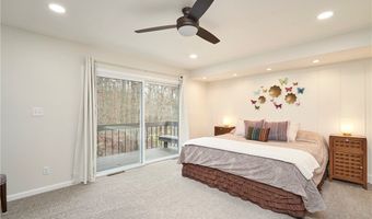 755 Sand Run Rd, Akron, OH 44313