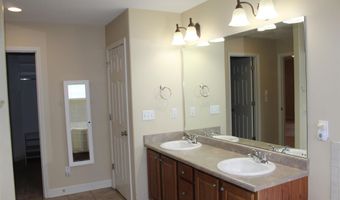 1520 Hammel Dr, Angola, IN 46703