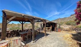 27 Oatman Rd, Oatman, AZ 86433