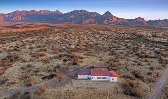 135 W Hawk Way, Amado, AZ 85645