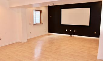 4015 Marigold Dr, Ames, IA 50014