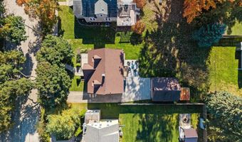 1613 N DIVISION St, Appleton, WI 54911