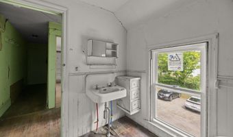 46 48 Fifth St, Bangor, ME 04401