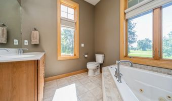 7980 NE 27th Ave, Altoona, IA 50009
