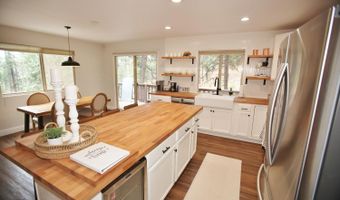 2650 Country Club Dr, Arnold, CA 95223